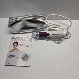 DermaWand Pro with Silver Pouch